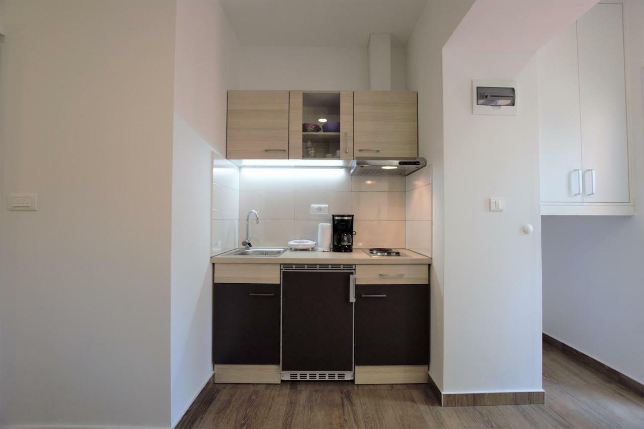 Studio apartman Pola Esterno foto