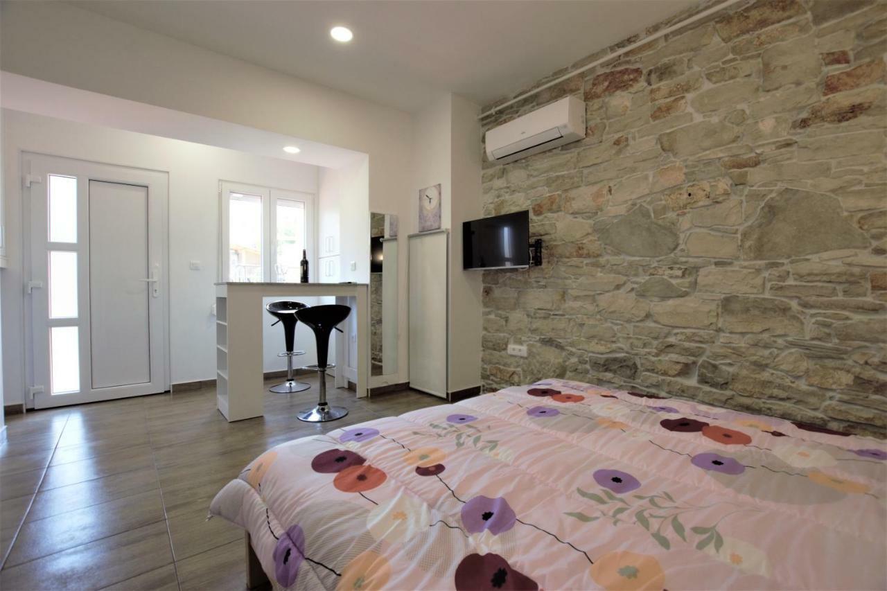 Studio apartman Pola Esterno foto