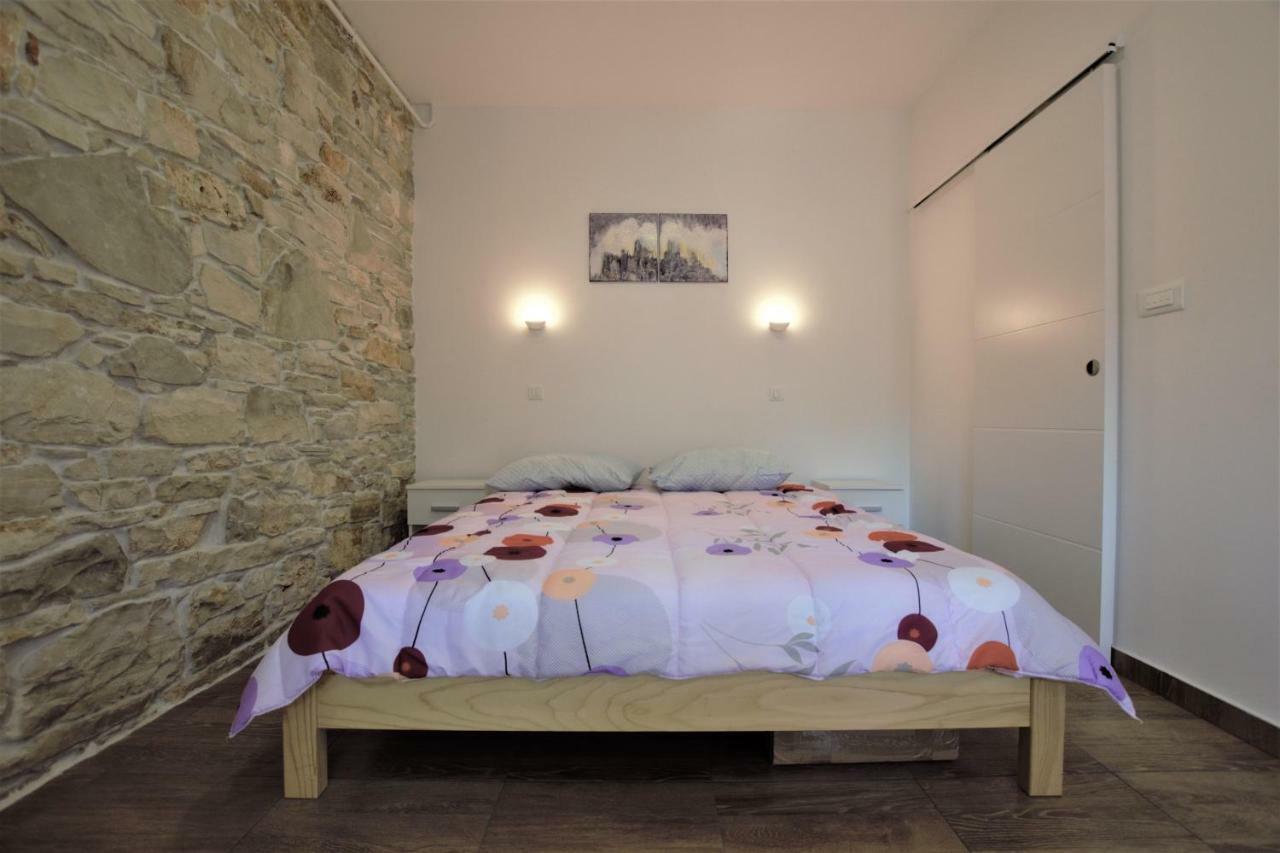 Studio apartman Pola Esterno foto