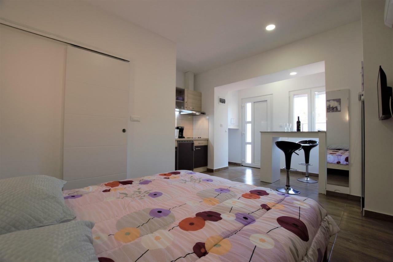 Studio apartman Pola Esterno foto
